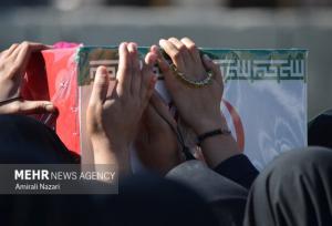 بدرقه‌ای از بهشت تا بهشت