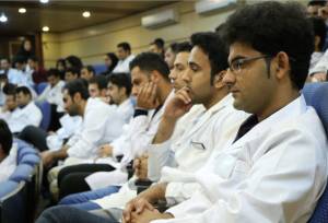 اعلام شرایط جدید دانشگاه‌های علوم پزشکی درباره موجه شدن غیبت در امتحان