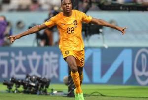 دنزل دموفریس اردوی هلند را ترک کرد