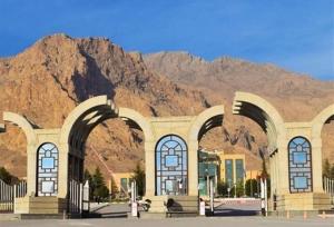 بازخوانی نقش دانشجو به‌عنوان مؤذن جامعه؛ روایت مطالبات دانشگاه رازی