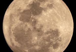 بزرگ‌ترین ابرماه سال امشب در آسمان می‌درخشد