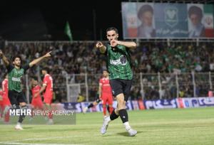 تصاویری از ورزشگاه تختی در بین دو نیمه دیدار خیبر - پرسپولیس