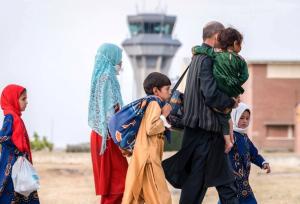 دستور اخراج اتباع افغانِ غیرمجاز از ایران صادر شد