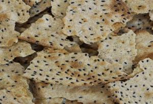 فیبر موجود در نان سالم به بهبود گوارش کمک می‌کند