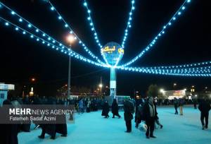 پیاده روی شبانه زائران در شب نیمه شعبان به سمت مسجد مقدس جمکران