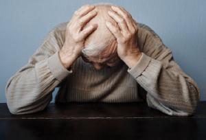 رنج‌های پنهان سالمندان مبتلا به بیماری وسواس