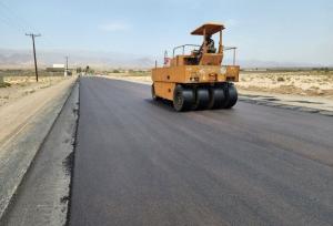 طرح نهضت آسفالت در ۲۶ روستای چرداول اجرا شد