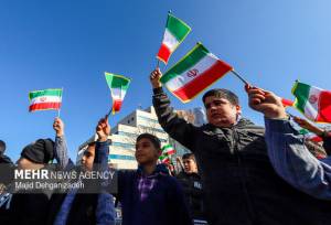 ضرورت بازخوانی دستاوردهای انقلاب برای نسل امروز