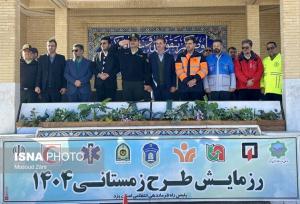 آماده‌باش زمستانی پلیس و امدادگران یزد/۹۶ تیم در محورهای برف‌گیر مستقر شدند