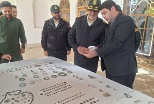 دارابی: پلیس کردستان ۴۰۰ عتیقه تاریخی را کشف کرد