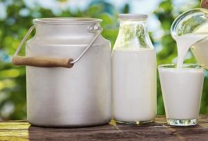 امروز قیمت پیشنهادی ۳۴.۹۰۰ تومان برای هر کیلوگرم شیر خام بررسی می‌شود