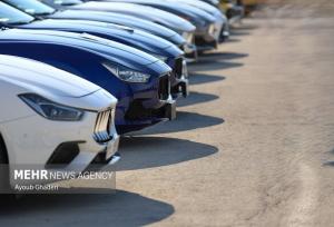 مهلت افتتاح حساب و ثبت‌نام برای خودروهای وارداتی تمدید شد