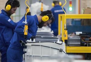 حاتمی:۱۴ میلیارد تومان تسهیلات اشتغالزایی در ایوان پرداخت شد