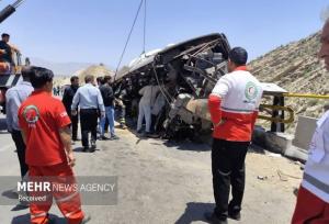 ۱۰ نفر از مصدومان حادثه اتوبوس فیروزآباد-کوار بستری هستند