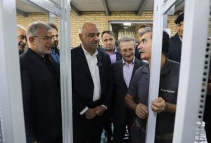 بازدید وزیر تعاون از واحد تولید محصولات چرمی در کرج