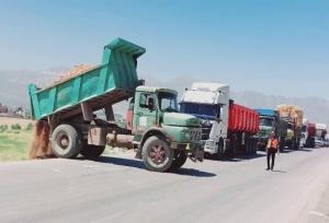 ایمن‌سازی و نصب علائم جدید در محور لردگان - دهدز