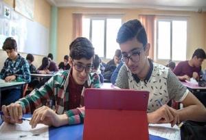 حمایت از دانش آموزان نخبه، کلید تحقق "مدرسه برفراز" در رودبارجنوب