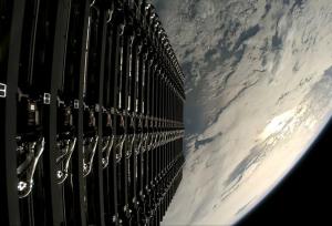 موشک جدید اسپیس ایکس ماهواره اینترنتی به فضا برد