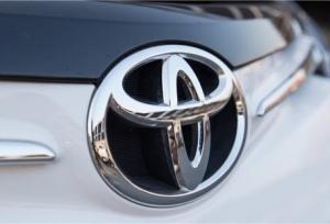 تویوتا فراخوان میلیونی داد