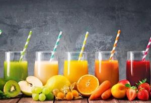 آب‌میوه طبیعی؛ نوشیدنی سالم یا منبع قند پنهان