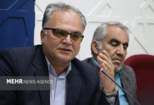 صمیمیان: صدور دستورالعمل ۱۵۷ بندی برای ساماندهی دست‌فروشان سمنان