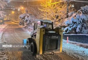 بارش برف در ماسوله؛ محدودیت ترافیکی برای خودروهای فاقد زنجیرچرخ
