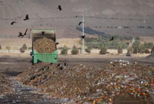 تربت‌حیدریه در مدار بی‌تدبیری پسماند؛ خاک از نفس افتاد