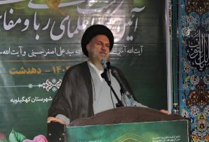 عالمان با تواضع کبر جامعه را بشکنند ونصایحشان باید در عمق جامعه بنشیند