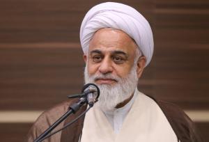 امام جمعه آبیک: سپاه پاسداران تیر خلاصی بر دل فتنه‌گران خواهد زد