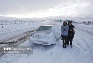 تردد در محور دندی- تخت سلیمان با استفاده از زنجیر چرخ امکانپذیر است