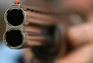 بازداشت عامل تیراندازی در یک عروسی در ماهشهر/ دستبند پلیس بر دست قاتل فراری در ایذه