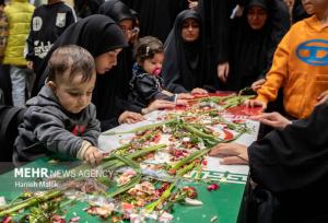 وداع باشکوه مردم گلستان با پیکر پنج شهید خوش‌نام