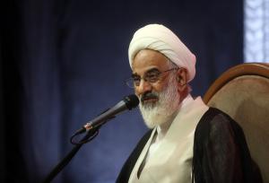 حاجی صادقی: صبر واستقامت خانواده شهدا کمتر از اجر و پاداش شهیدان نیست