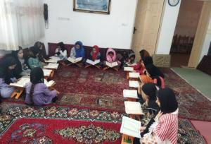 جلوه‌های نور در کانی‌دینار؛کلاس‌هایی که کودکان را باقرآن همراه می‌کند