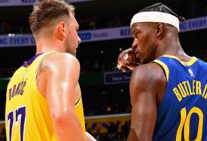 آغاز فصل جدید NBA با پیروزی گلدن استیت و اوکلاهماسیتی