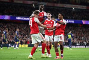 توقف آرسنال مقابل ساندرلند/ شلیک دقیقه ۹۰ به قلب توپچی‌ها