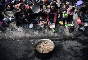 نان ما واجب است یا غزه؟