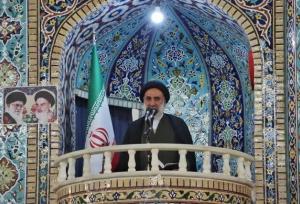 امام جمعه شهرکرد: دانشجویان ثروت ملی کشورند
