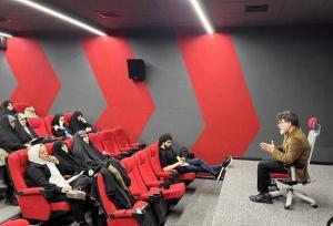 دوره نویسندگی نگارستان داستان با بیش از ۲۰ نفر آغاز شد