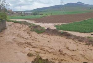 وقوع سیلاب در روستای خوان در خراسان جنوبی
