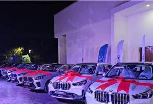 تحویل ۵۰ دستگاه خودرو به جانبازان / دکتر عظیمی: هیچ مبلغی به عنوان مابه‌التفاوت از جانبازان دریافت نمی‌شود