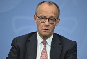 تاکید صدراعظم آلمان بر لزوم تقویت بازدارندگی اروپا