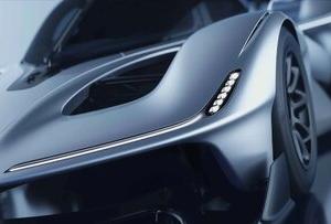 ابرخودروی جاده ای ردبول به میدان رقابت آمد!