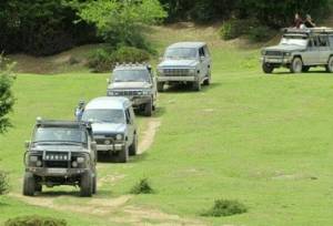 تردد بی‌ضابطه آفرود، خطری جدی برای پوشش گیاهی دامنه‌های بینالود