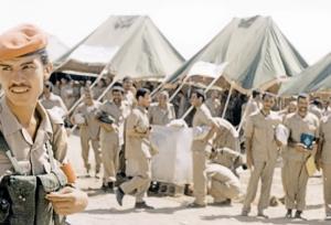 کار خنده‌دار سرباز بعثی در اسارتگاه آزادگان ایرانی