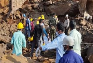 دو کشته و تعدادی محبوس در ریزش معدن سنگ در شرق هند