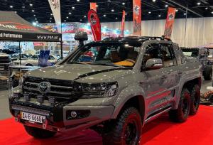 لندکروزر تویوتا ۶ چرخ؛ پیکاپی برای عاشقان آفرود