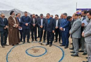 احداث نیروگاه ۱۰ مگاواتی انرژی خورشیدی با سرمایه گذاری خارجی در سربیشه آغاز شد