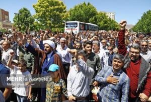 خروش انقلابی نمازگزاران زنجانی در محکومیت جنایات رژیم صهیونیستی