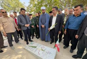 ادای احترام استاندار کردستان و مسئولان کامیاران به مقام شامخ شهدا